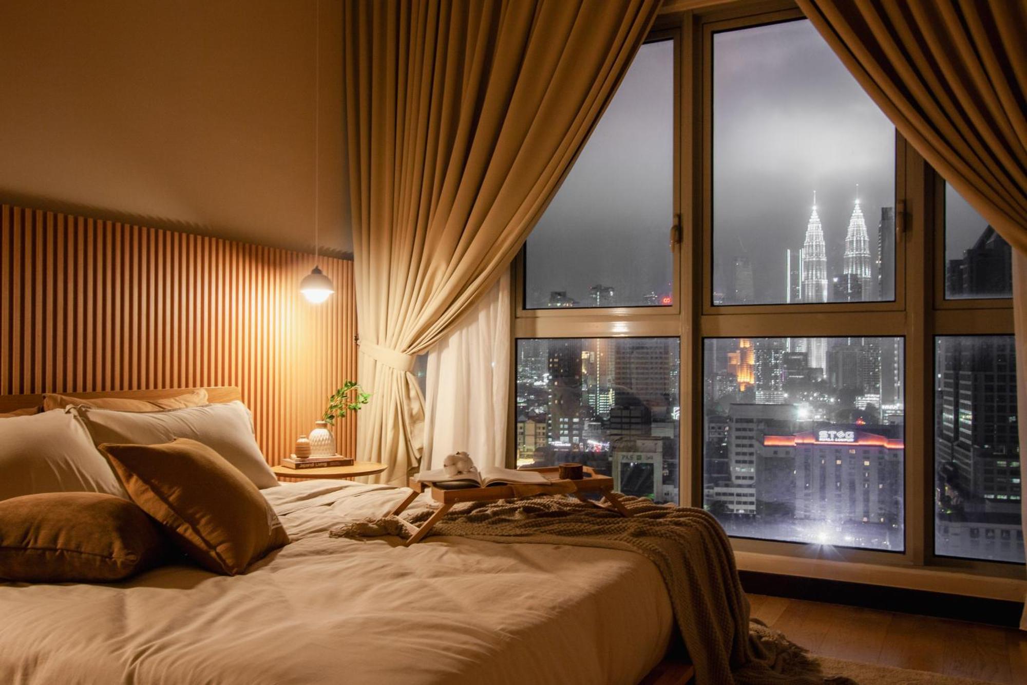 Naibnb In Regalia Residence Kuala Lumpur Bagian luar foto